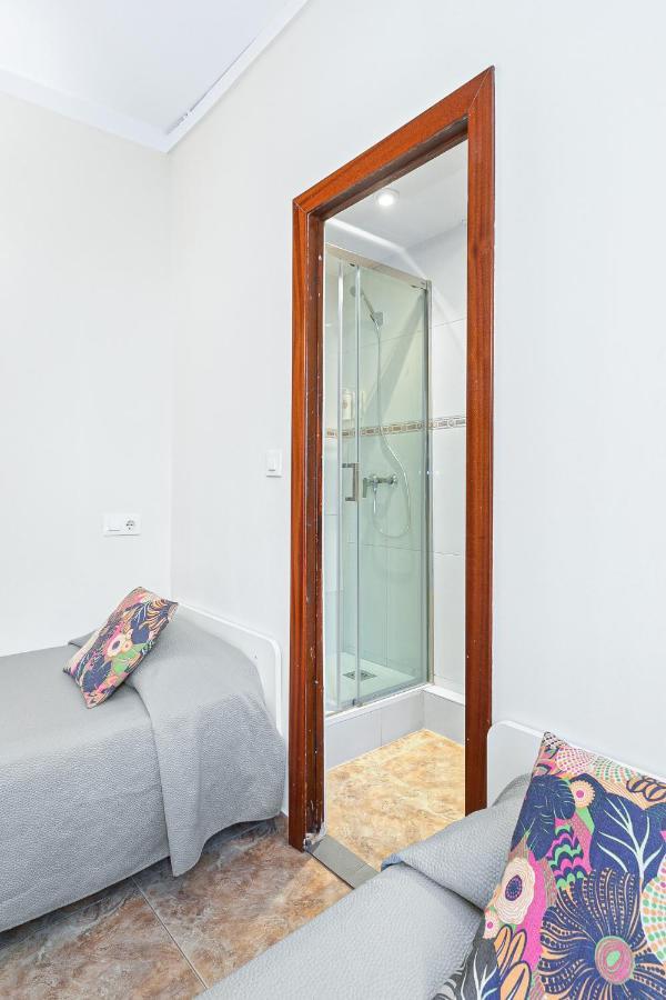 Habitación Doble con baño privado - 2 camas