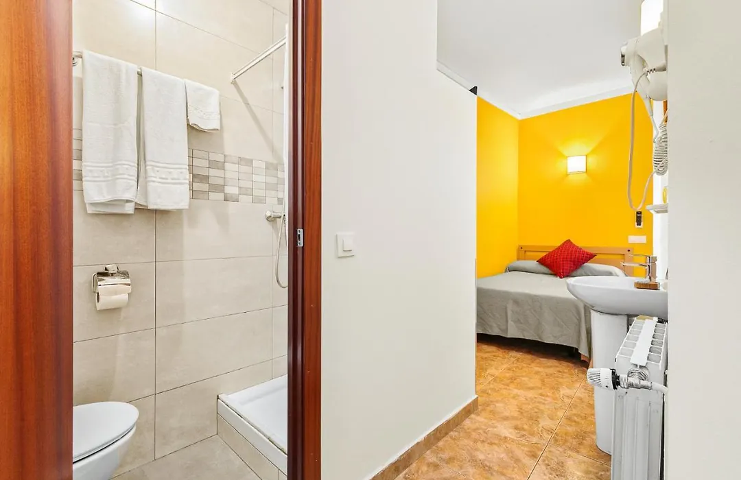 Hostal Santa Ana-1